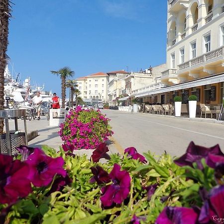 Apartments Mladenka Poreč Buitenkant foto