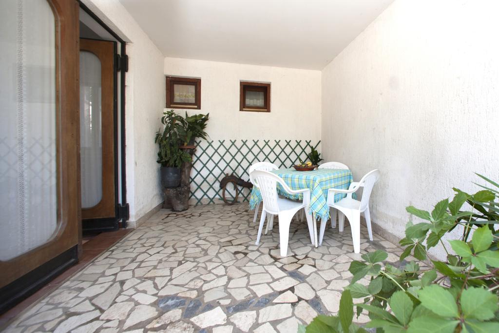 Apartments Mladenka Poreč Kamer foto
