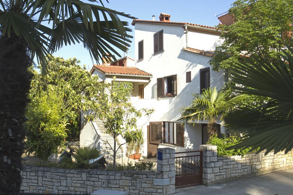 Apartments Mladenka Poreč Kamer foto