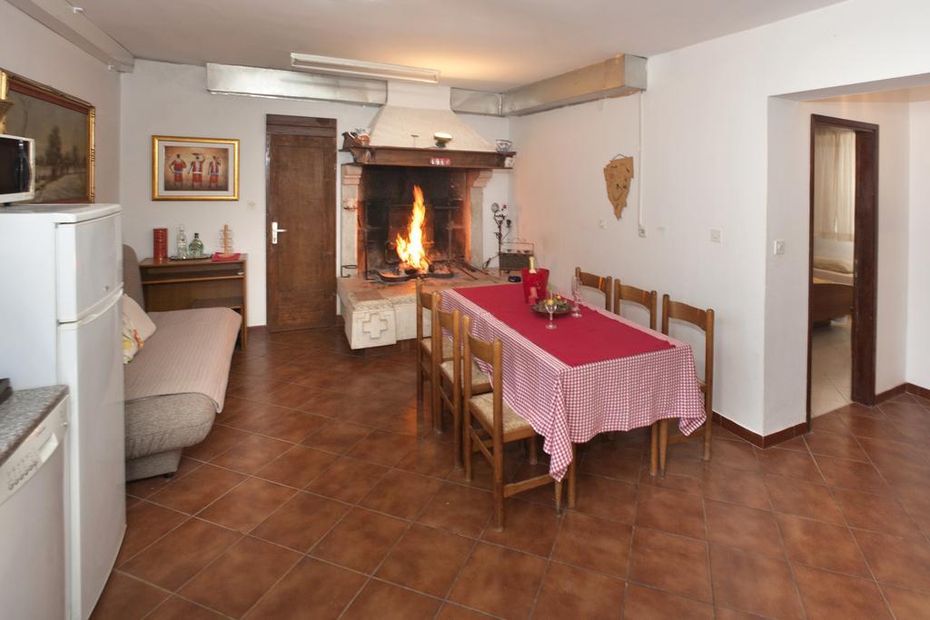 Apartments Mladenka Poreč Kamer foto